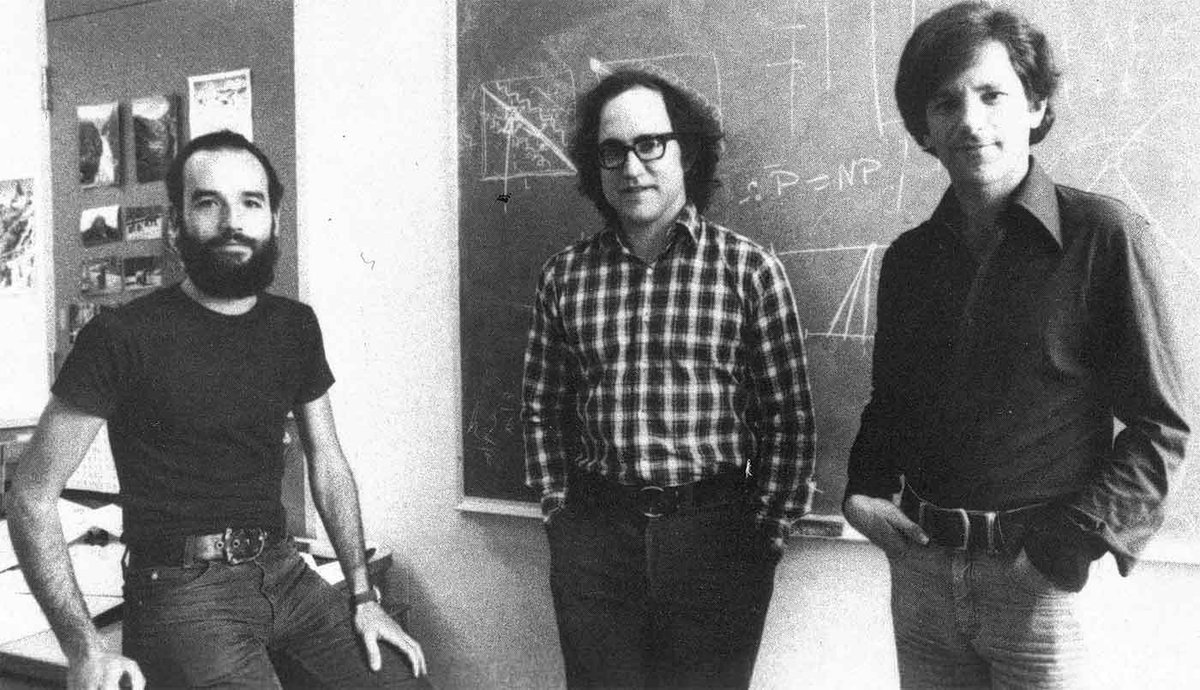 Adi Shamir (balra), Ron Rivest (középen) és Len Adleman (jobbra)